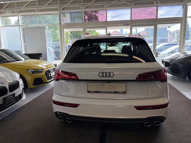 Audi SQ5 TDI quattro | CH Fzg. | Gratis Service | 21" | Matrix LED | MMI Navi Plus Touch | Head Up | AHK |