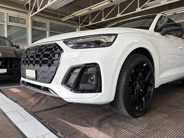 Audi SQ5 TDI quattro | CH Fzg. | Gratis Service | 21" | Matrix LED | MMI Navi Plus Touch | Head Up | AHK |