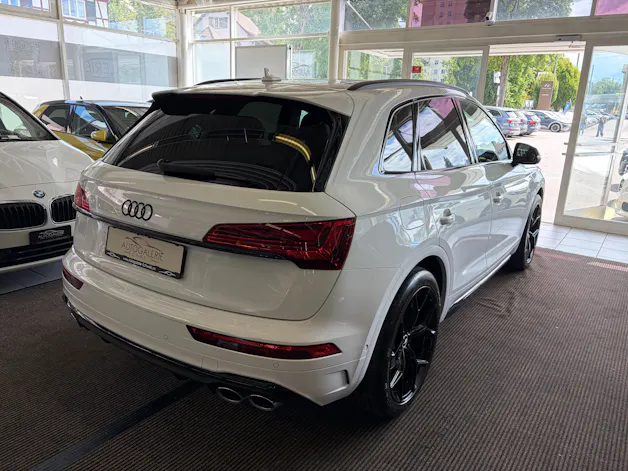 Audi SQ5 TDI quattro | CH Fzg. | Gratis Service | 21" | Matrix LED | MMI Navi Plus Touch | Head Up | AHK |
