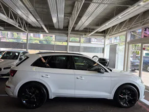 AUDI SQ5 TDI quattro | CH Fzg. | Gratis Service | 21" | Matrix LED | MMI Navi Plus Touch | Head Up | AHK |