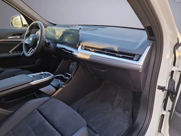 BMW iX1 xDrive 30 M Sport