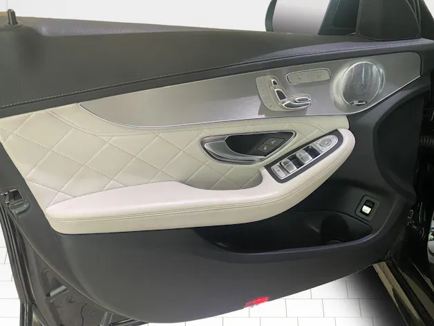 Mercedes-Benz C 63 S AMG Speedshift