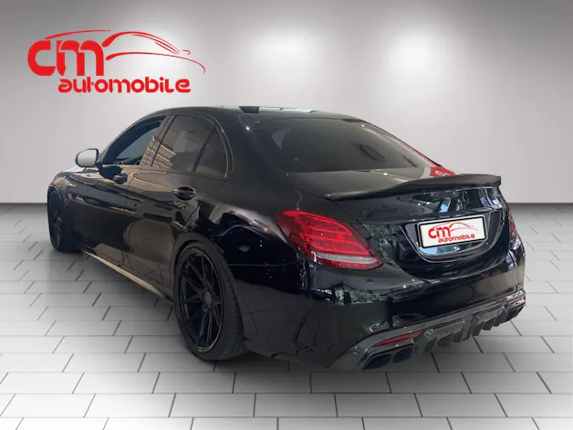 Mercedes-Benz C 63 S AMG Speedshift