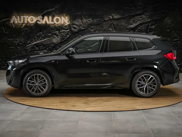 BMW X1 xDrive 23i M Sport *Abstandsregler*El. Sitze mit Memory*AHK*