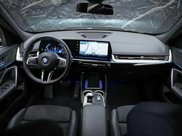 BMW X1 xDrive 23i M Sport *Abstandsregler*El. Sitze mit Memory*AHK*