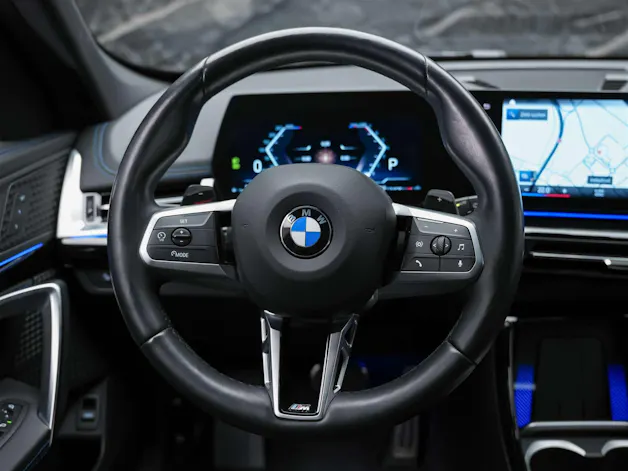 BMW X1 xDrive 23i M Sport *Abstandsregler*El. Sitze mit Memory*AHK*