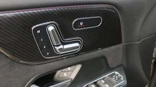 MERCEDES-BENZ GLA 250 e 8G-DCT