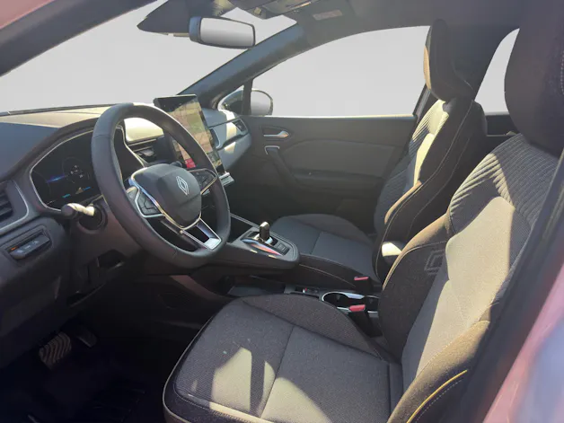 Renault Captur 1.8 E-Tech 160 Techno DHT