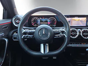 MERCEDES-BENZ A 220 Berline 4Matic 8G-DCT