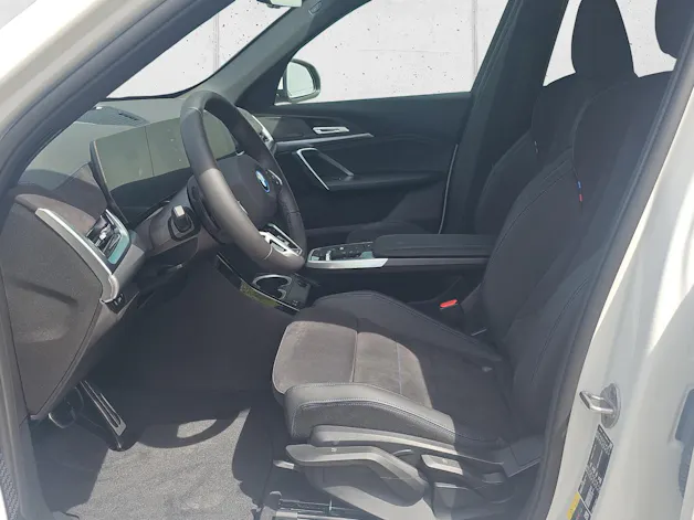 BMW iX1 xDrive 30 M Sport