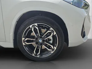 BMW iX1 xDrive 30 M Sport