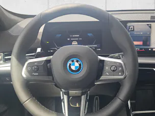 BMW iX1 xDrive 30 M Sport