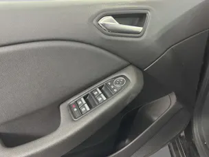RENAULT Clio 1.6 E-Tech Intens