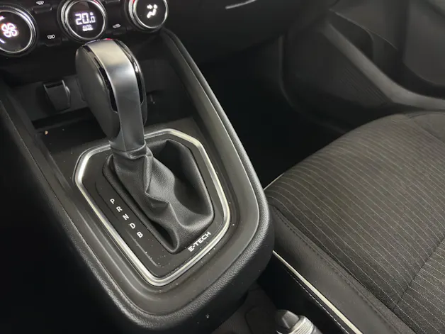 Renault Clio 1.6 E-Tech Intens