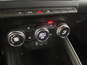 RENAULT Clio 1.6 E-Tech Intens