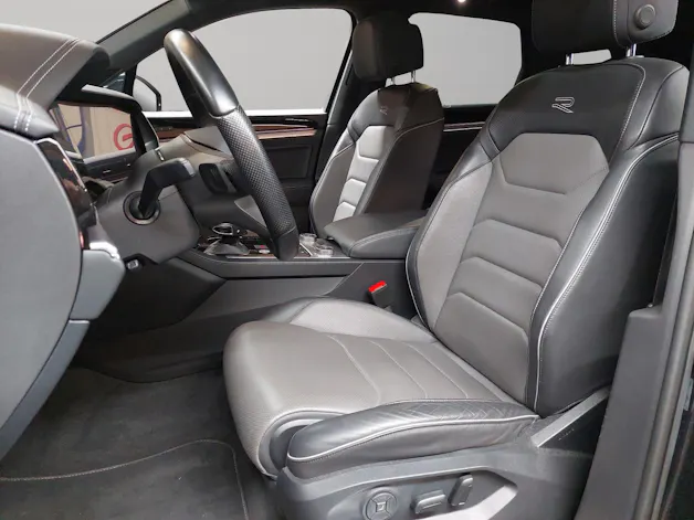 VW Touareg 3.0 TDI R Line Tiptronic
