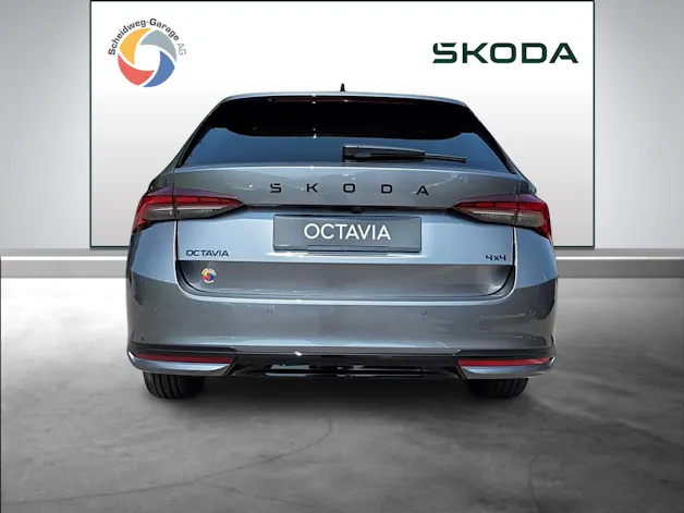 Škoda Octavia Combi 2.0 TSI DSG Dynamic 4x4