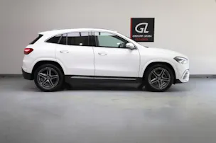 MERCEDES-BENZ GLA 200 7G-DCT