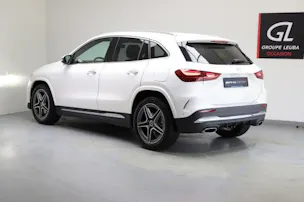 MERCEDES-BENZ GLA 200 7G-DCT