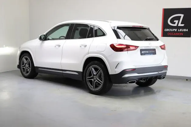Mercedes-Benz GLA 200 7G-DCT