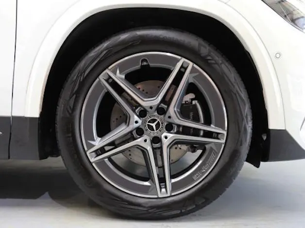 Mercedes-Benz GLA 200 7G-DCT