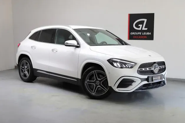Mercedes-Benz GLA 200 7G-DCT