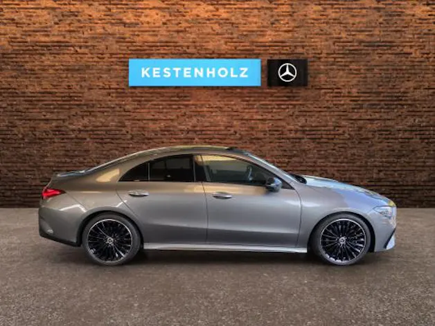 Mercedes-Benz CLA 220 4Matic 8G-DCT