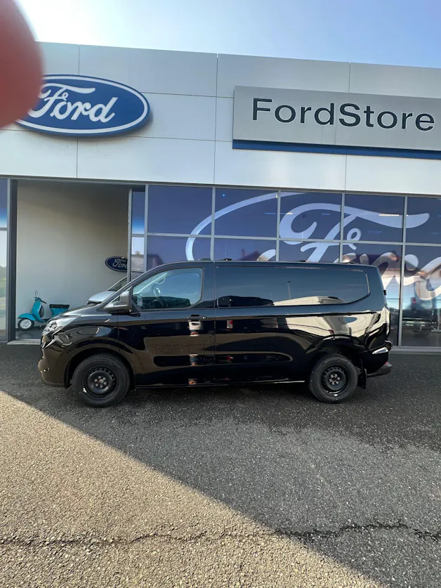 FORD Transit Custom Van 320 L1 2.0 EcoBl Trend/136CV/Aut.