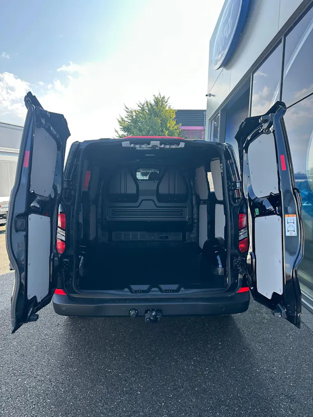 FORD Transit Custom Van 320 L1 2.0 EcoBl Trend/136CV/Aut.