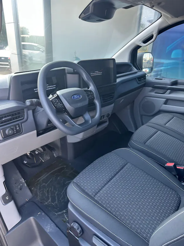 FORD Transit Custom Van 320 L1 2.0 EcoBl Trend/136CV/Aut.
