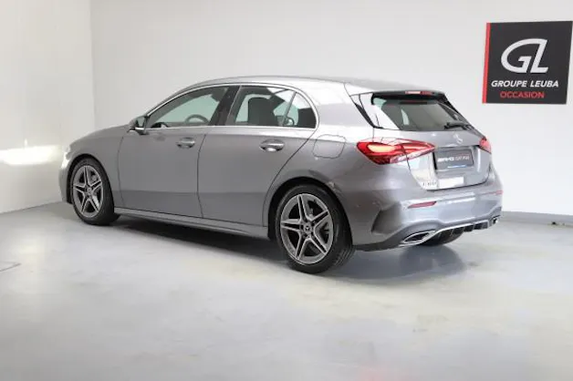 MERCEDES-BENZ A 180