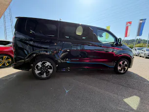 FORD Tourneo Bus 320 L1H1 Sport Automat 4x4