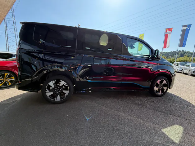 Ford Tourneo Bus 320 L1H1 Sport Automat 4x4