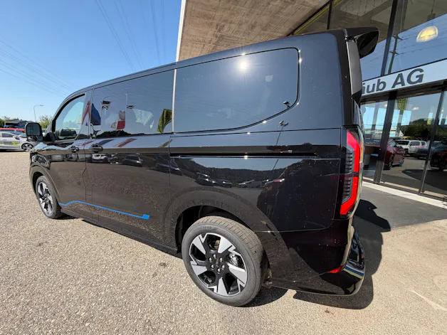 Ford Tourneo Bus 320 L1H1 Sport Automat 4x4