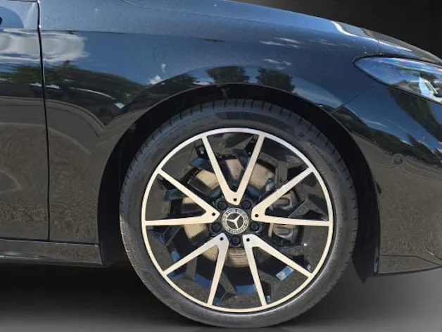 MERCEDES-BENZ CLA 220 8G-DCT 4Matic