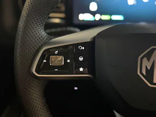 MG HS 1.5 T HEV Luxury