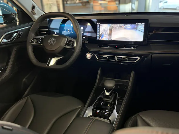 MG HS 1.5 T HEV Luxury