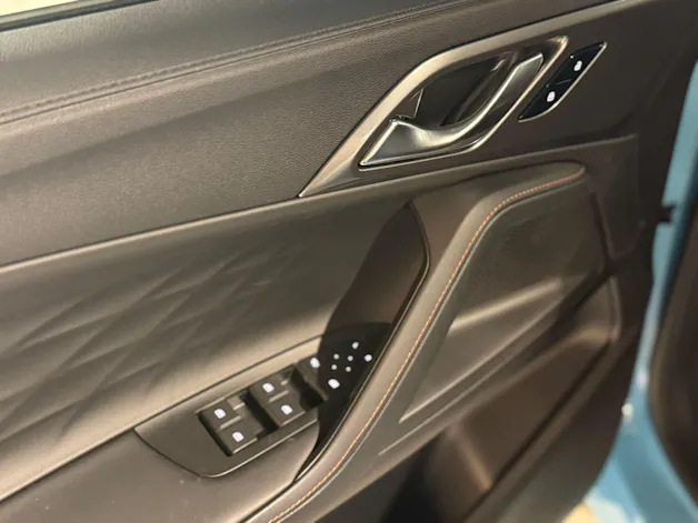 MG HS 1.5 T HEV Luxury