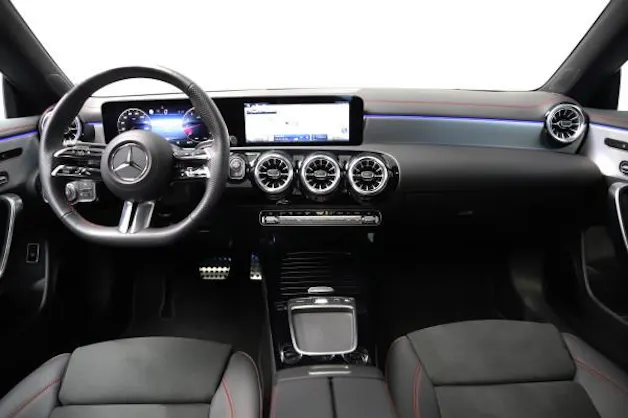 Mercedes-Benz CLA 250 4Matic 8G-DCT