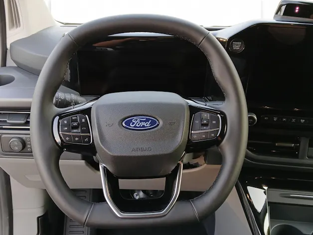 Ford Tourneo Custom Bus 320 L1 2.0 EcoBlue 170 Sport 4x4