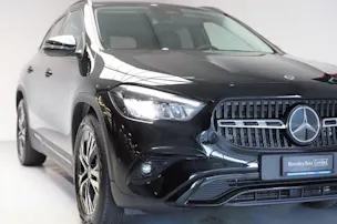 MERCEDES-BENZ GLA 200 7G-DCT