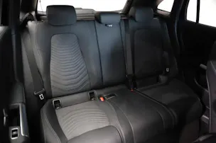 MERCEDES-BENZ GLA 200 7G-DCT