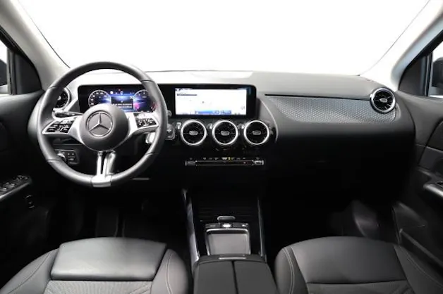 Mercedes-Benz GLA 200 7G-DCT