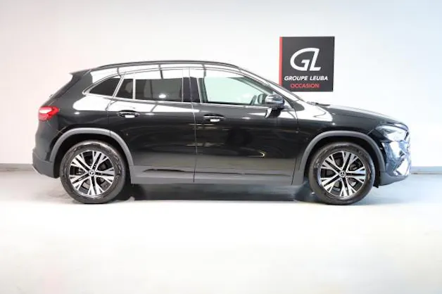 Mercedes-Benz GLA 200 7G-DCT