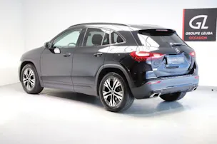 MERCEDES-BENZ GLA 200 7G-DCT