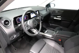 MERCEDES-BENZ GLA 200 7G-DCT