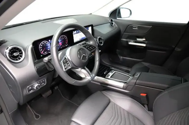 Mercedes-Benz GLA 200 7G-DCT
