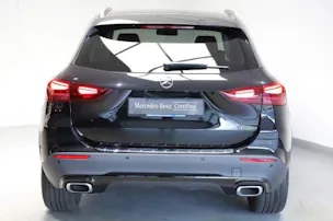 MERCEDES-BENZ GLA 200 7G-DCT
