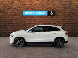 MERCEDES-BENZ GLA 200 7G-DCT