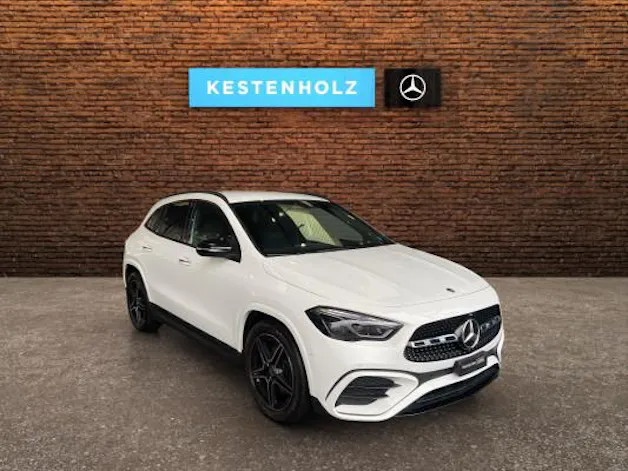 Mercedes-Benz GLA 200 7G-DCT